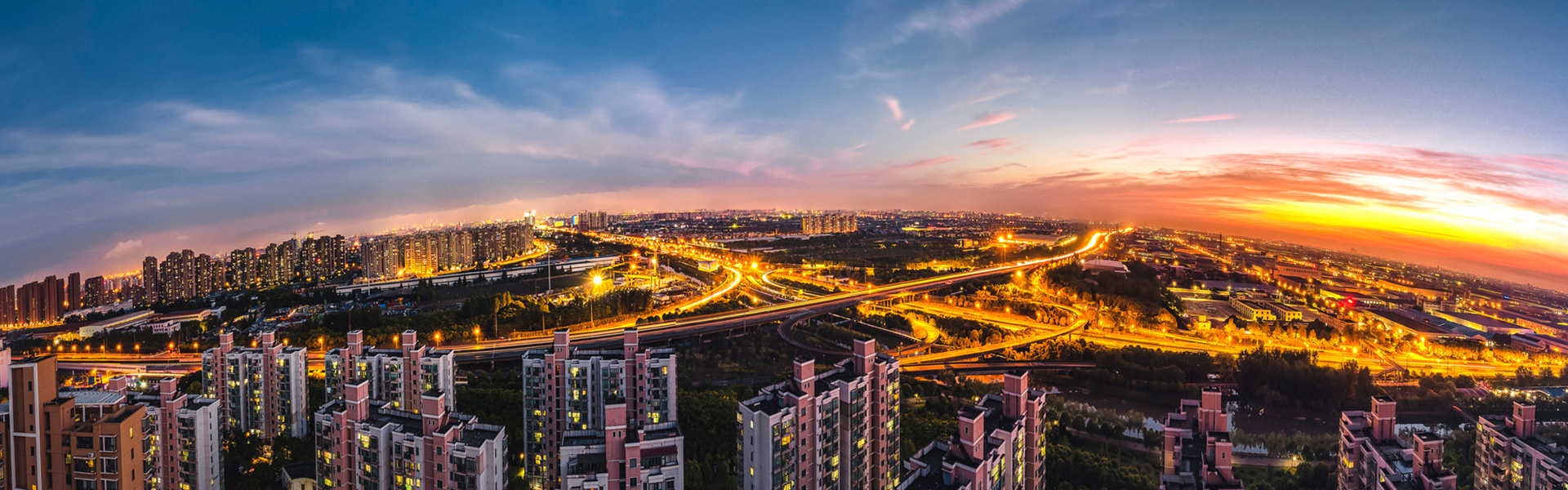 發(fā)貨現(xiàn)場-視頻中心-濰坊諾贏機械設備有限公司-專業(yè)噴涂設備提供商